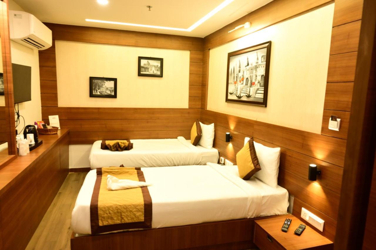 Hotel Silkhouse Premier Danapur Екстер'єр фото
