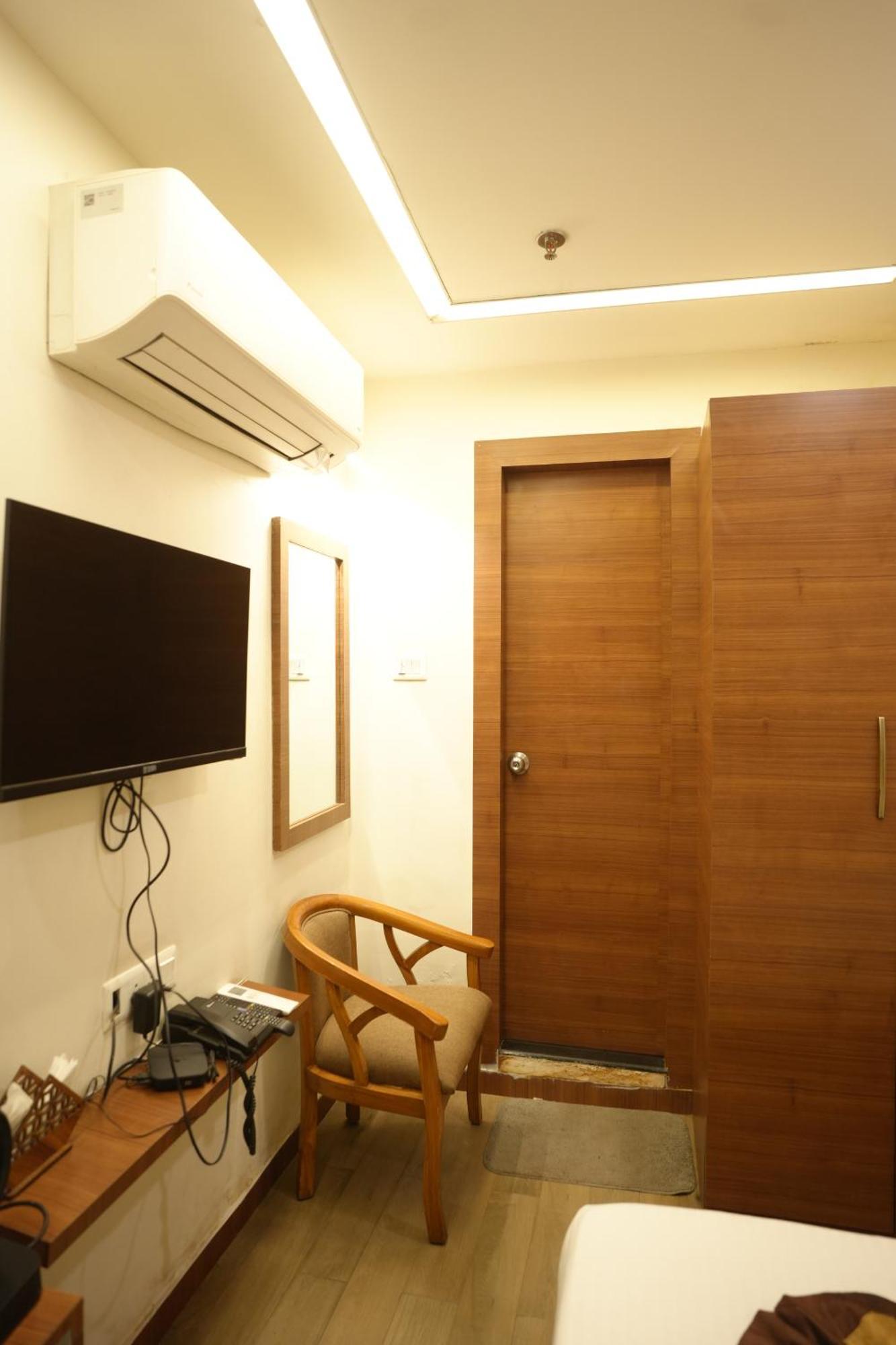 Hotel Silkhouse Premier Danapur Екстер'єр фото