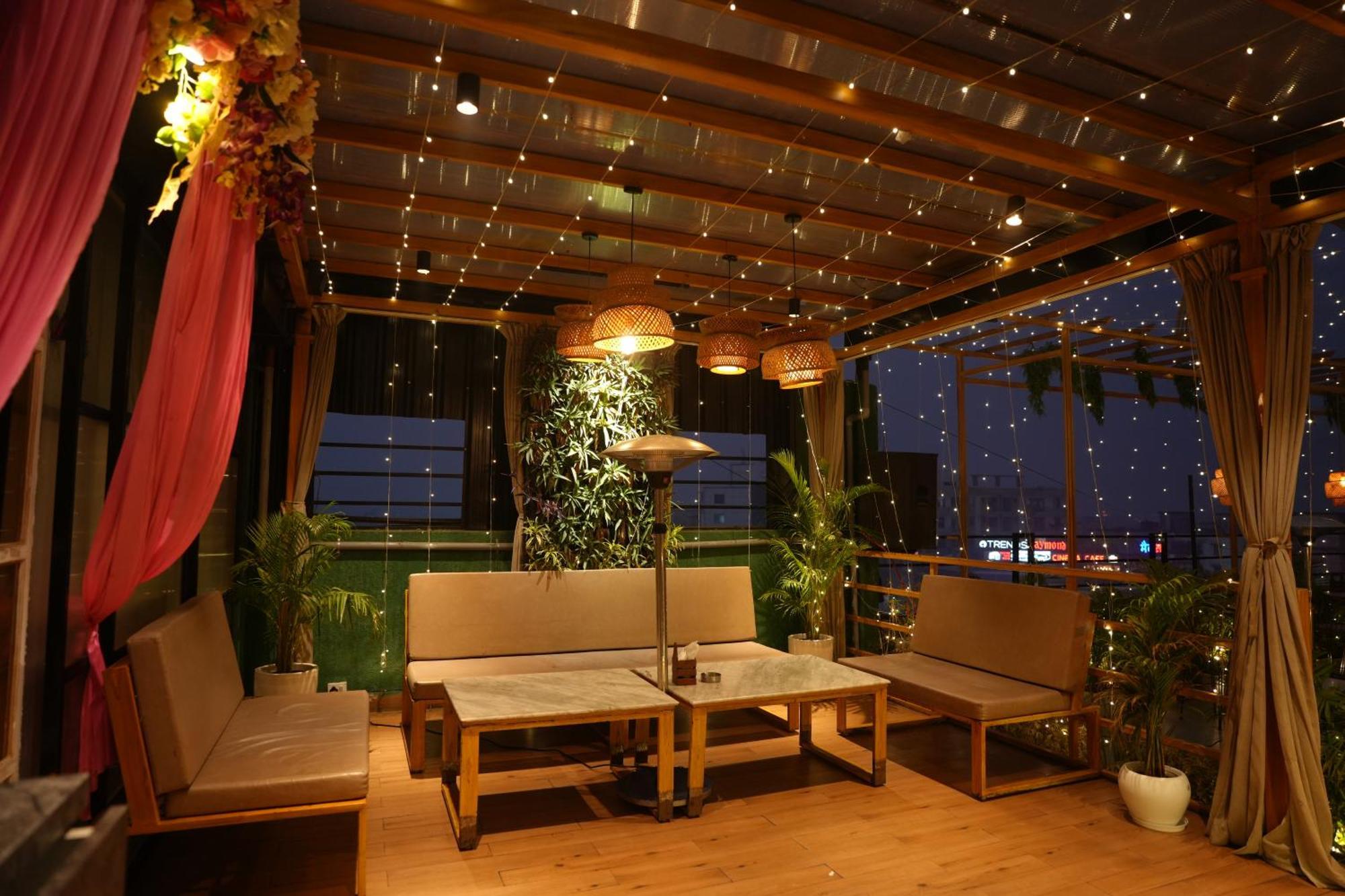 Hotel Silkhouse Premier Danapur Екстер'єр фото